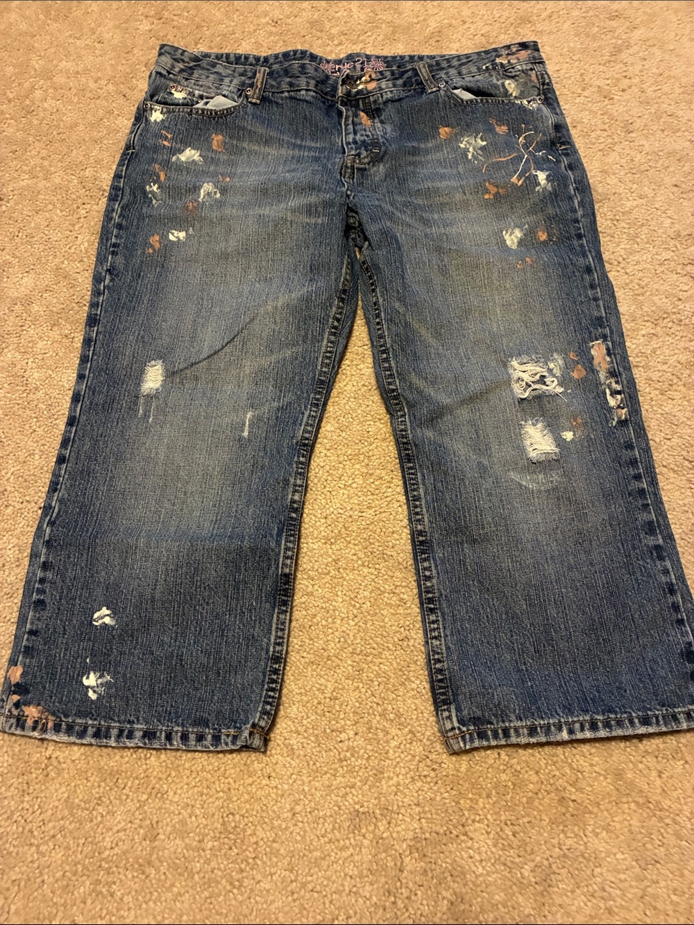 Distressed Blue Denim Jeans with Paint-Splatter Detail